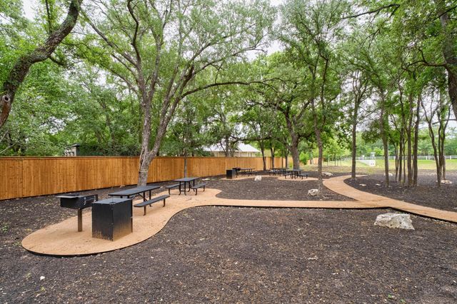 513 Burlington DR B, Buda, TX 78610
