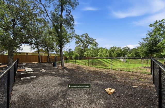 513 Burlington DR B, Buda, TX 78610