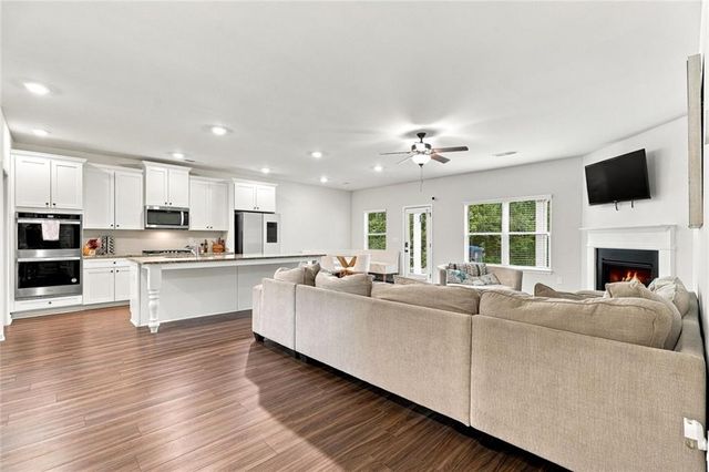 408 Tavistock Court, Mcdonough, GA 30252