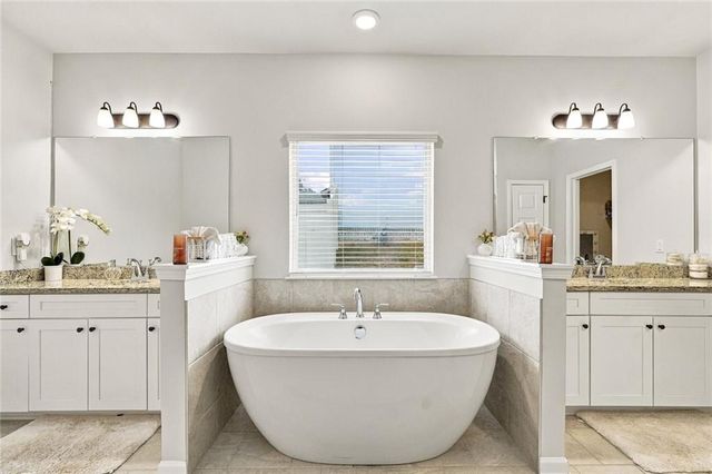 408 Tavistock Court, Mcdonough, GA 30252