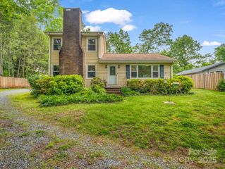 125 Snug Harbor Circle, Lake Lure, NC 28746