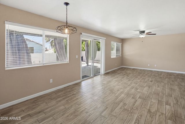 1351 E LIBBY Street, Phoenix, AZ 85022