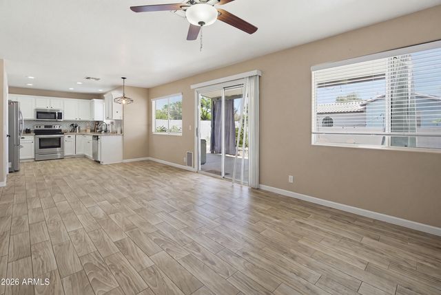 1351 E LIBBY Street, Phoenix, AZ 85022