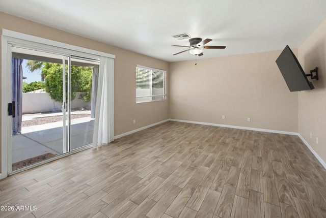 1351 E LIBBY Street, Phoenix, AZ 85022