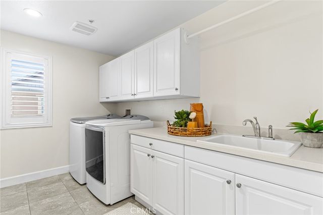 30381 Canyon Point Circle, Menifee, CA 92584