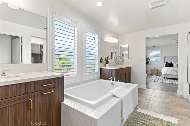 30381 Canyon Point Circle, Menifee, CA 92584