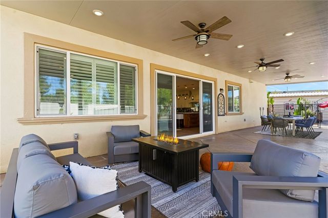 30381 Canyon Point Circle, Menifee, CA 92584