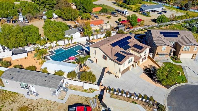 30381 Canyon Point Circle, Menifee, CA 92584