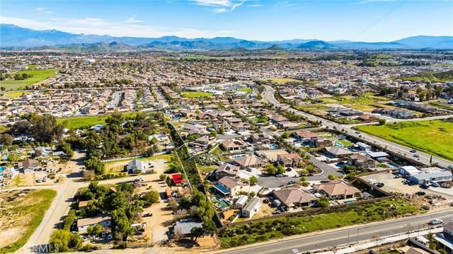 30381 Canyon Point Circle, Menifee, CA 92584