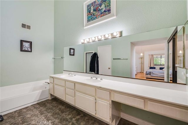 836 Trinity, Claremont, CA 91711