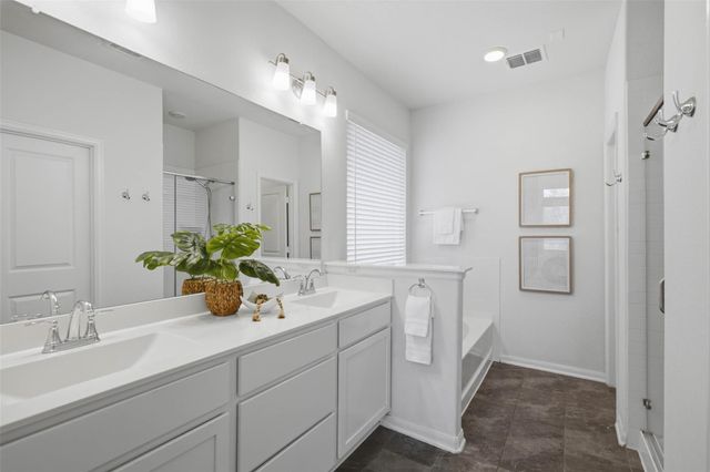 1061 Blue Oak BLVD, San Marcos, TX 78666