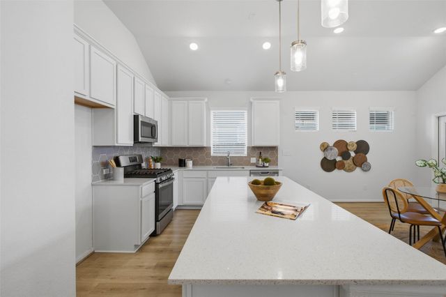 1061 Blue Oak BLVD, San Marcos, TX 78666