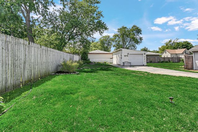 17936 Hickory Street, Lansing, IL 60438
