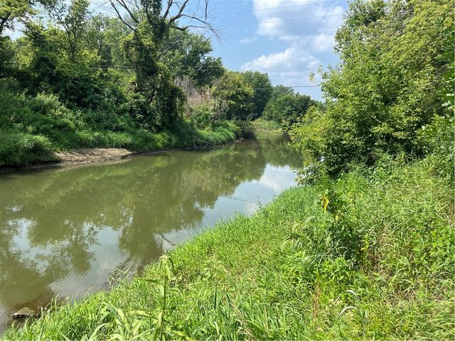 2331 Clark Tower Road, Winterset, IA 50273