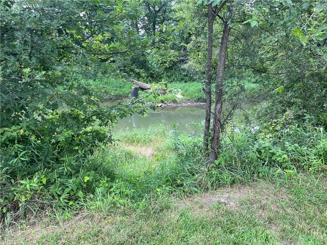 2331 Clark Tower Road, Winterset, IA 50273