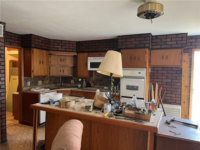 2331 Clark Tower Road, Winterset, IA 50273