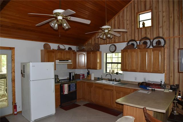 1859 NE 46TH CIRCLE, High Springs, FL 32643