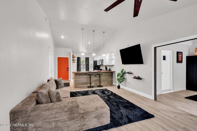 3327 CATAMARAN Way, Jacksonville, FL 32223