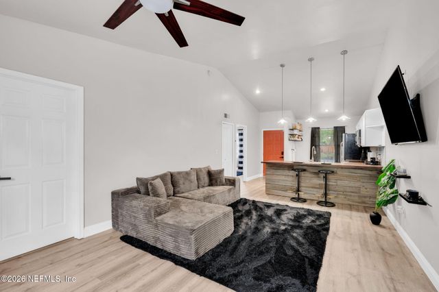 3327 CATAMARAN Way, Jacksonville, FL 32223