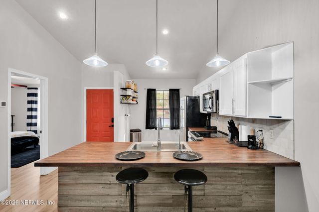 3327 CATAMARAN Way, Jacksonville, FL 32223