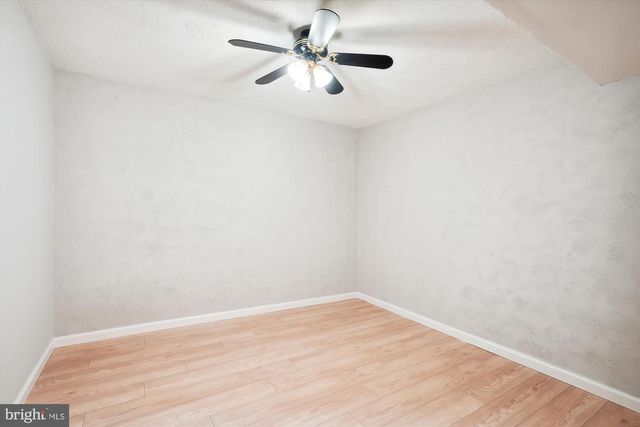 8021 BETHELEN WOODS LN, Springfield, VA 22153