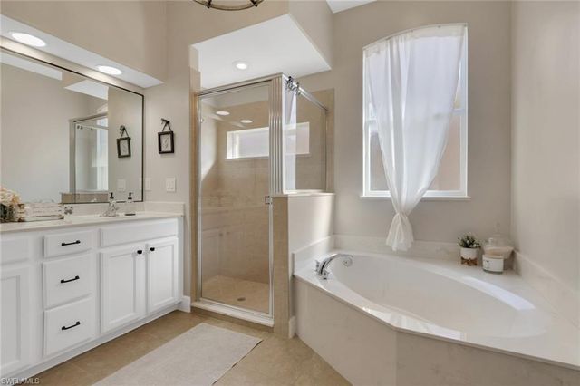 15464 Cortona WAY, Naples, FL 34120