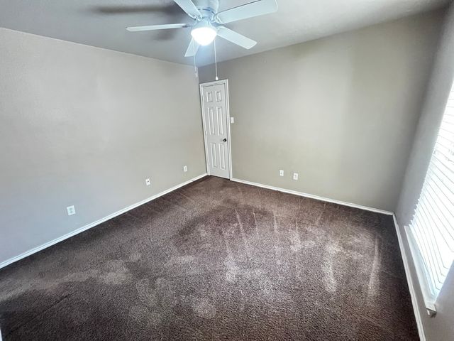 3005 Carlton Parkway 1, Waxahachie, TX 75165