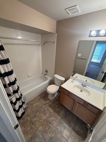 3005 Carlton Parkway 1, Waxahachie, TX 75165