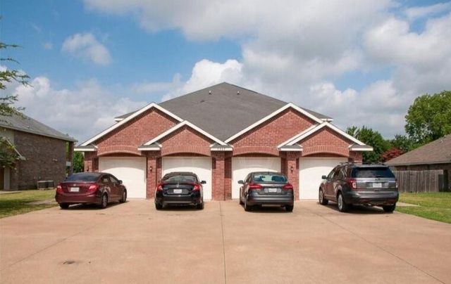 3005 Carlton Parkway 1, Waxahachie, TX 75165