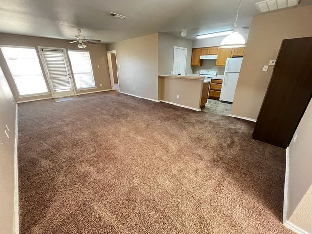 3005 Carlton Parkway 1, Waxahachie, TX 75165