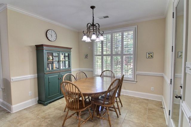 1049 E OLD HEARTHSTONE CIR, Collierville, TN 38017