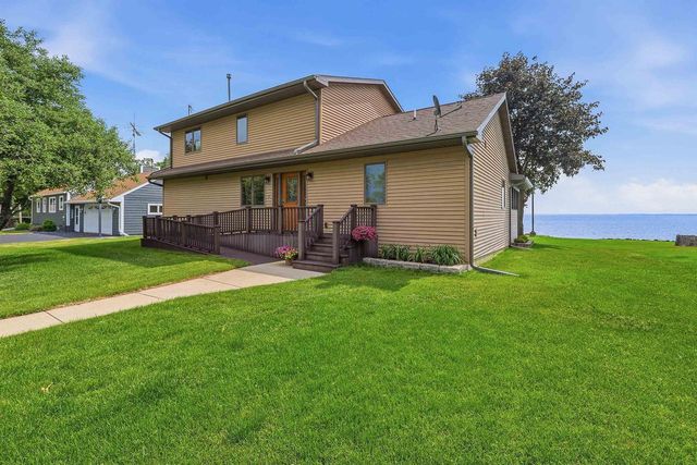6322 BLACK WOLF POINT ROAD, Oshkosh, WI 54902