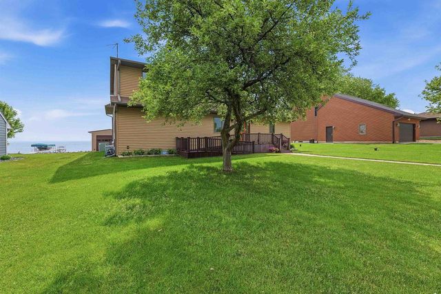6322 BLACK WOLF POINT ROAD, Oshkosh, WI 54902