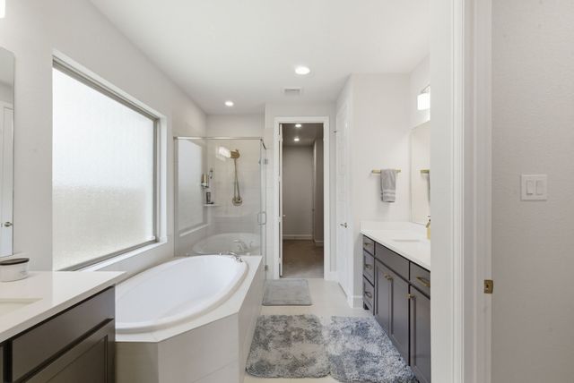915 Winter Cherry Lane, Haslet, TX 76052