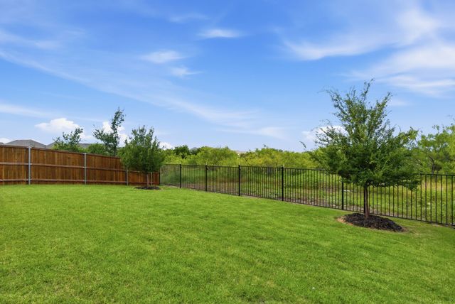 915 Winter Cherry Lane, Haslet, TX 76052