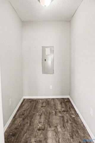 201 Larkwood Drive SW, Decatur, AL 35601