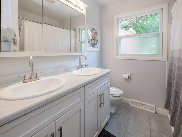 806 Northampton Road, Kalamazoo City, MI 49006