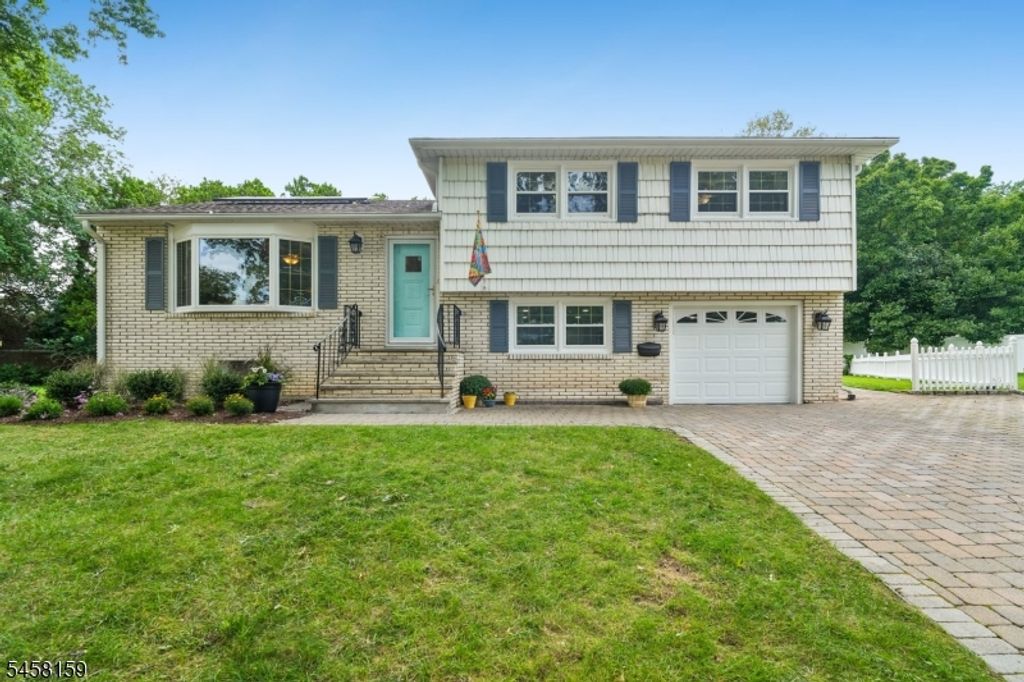 49 Skyview Rd, Bloomfield Twp., NJ 07003 — exterior