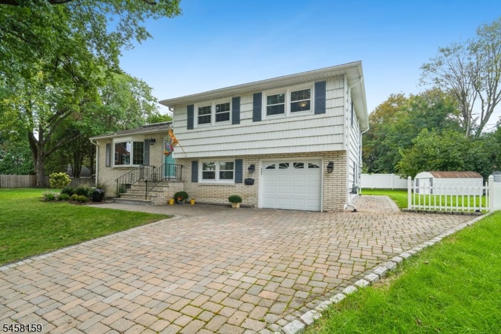 49 Skyview Rd, Bloomfield Twp., NJ 07003 — photo 2