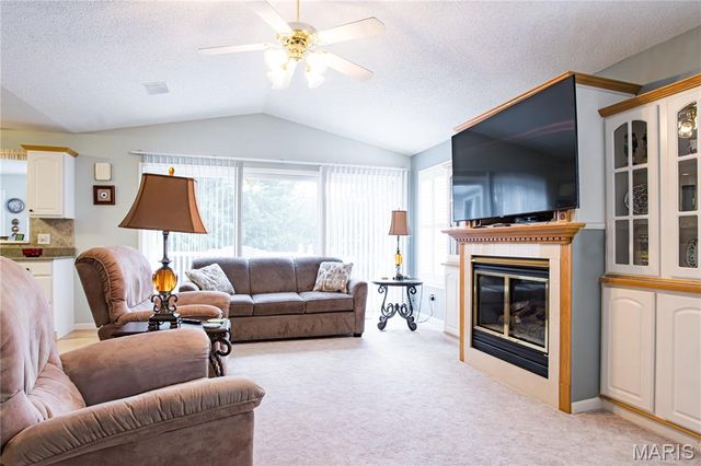 75 Sundew Lane, Highland, IL 62249