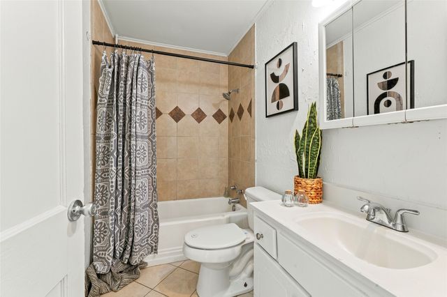 248 S 68th East Avenue, Tulsa, OK 74112