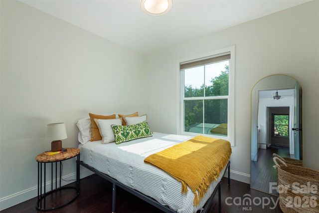 191 Chatham Road, Asheville, NC 28804