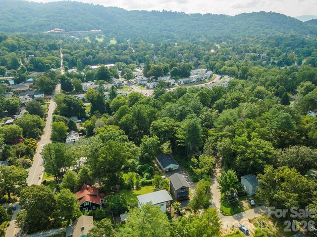 191 Chatham Road, Asheville, NC 28804