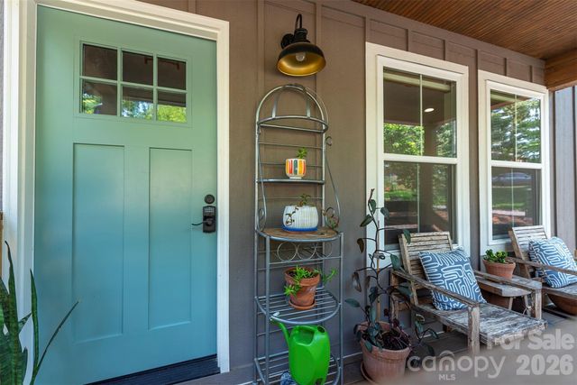 191 Chatham Road, Asheville, NC 28804