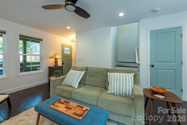 191 Chatham Road, Asheville, NC 28804