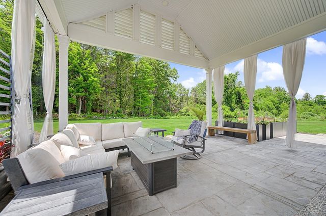 3 Conway Ln, Foxboro, MA 02035