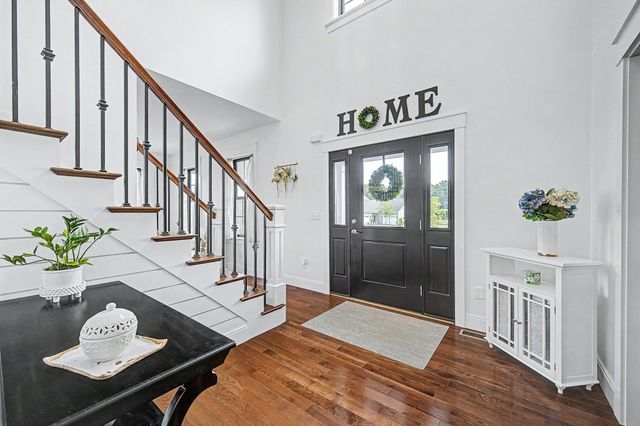3 Conway Ln, Foxboro, MA 02035
