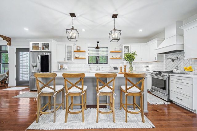 3 Conway Ln, Foxboro, MA 02035