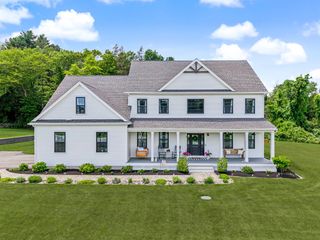 3 Conway Ln, Foxboro, MA 02035