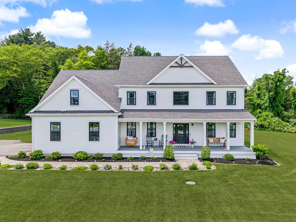 3 Conway Ln, Foxboro, MA 02035